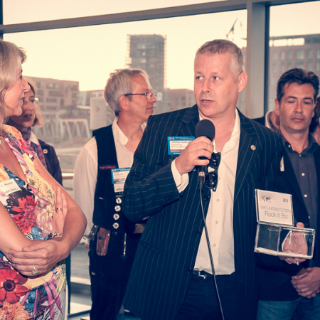 BNI Hamburg sammelt für Rock it Biz-Projekt an einer Hamburger Schule